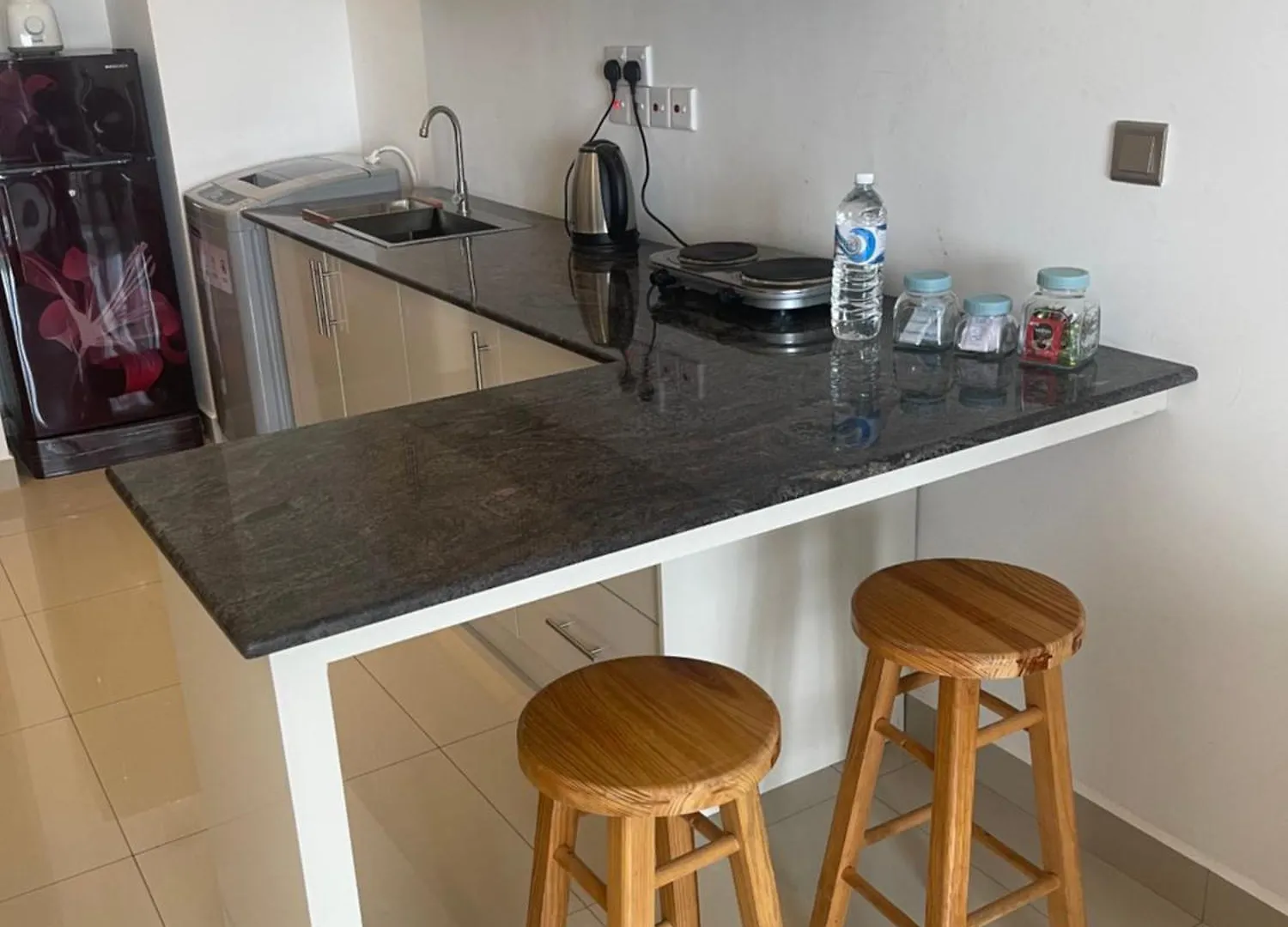 Ocean Breeze Sea View Luxury Apartments Negombo