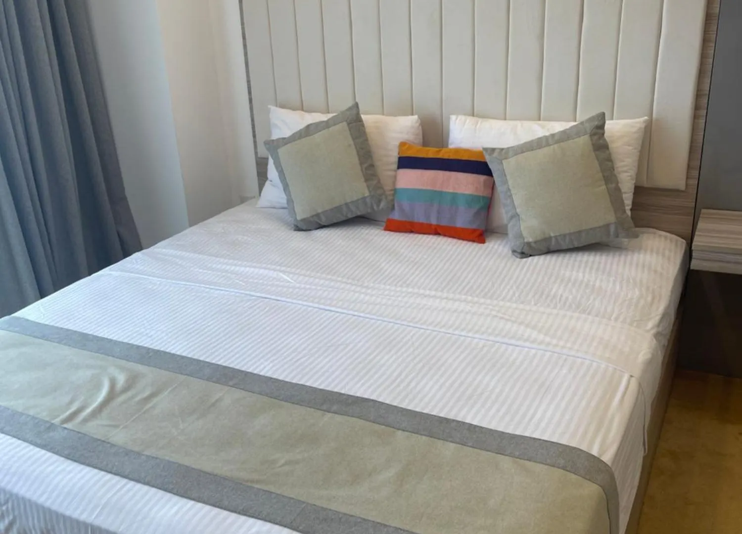 Ocean Breeze Sea View Luxury Apartments Negombo