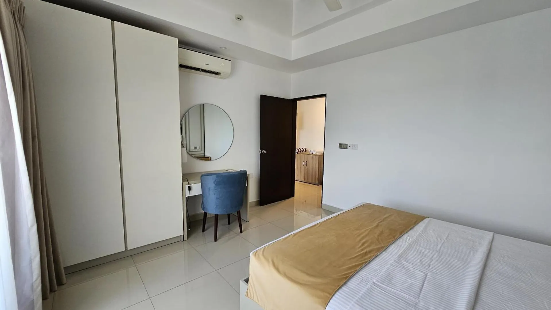 Ocean Breeze Sea View Luxury Apartments Νεγκόμπο 0*,  Σρι Λάνκα